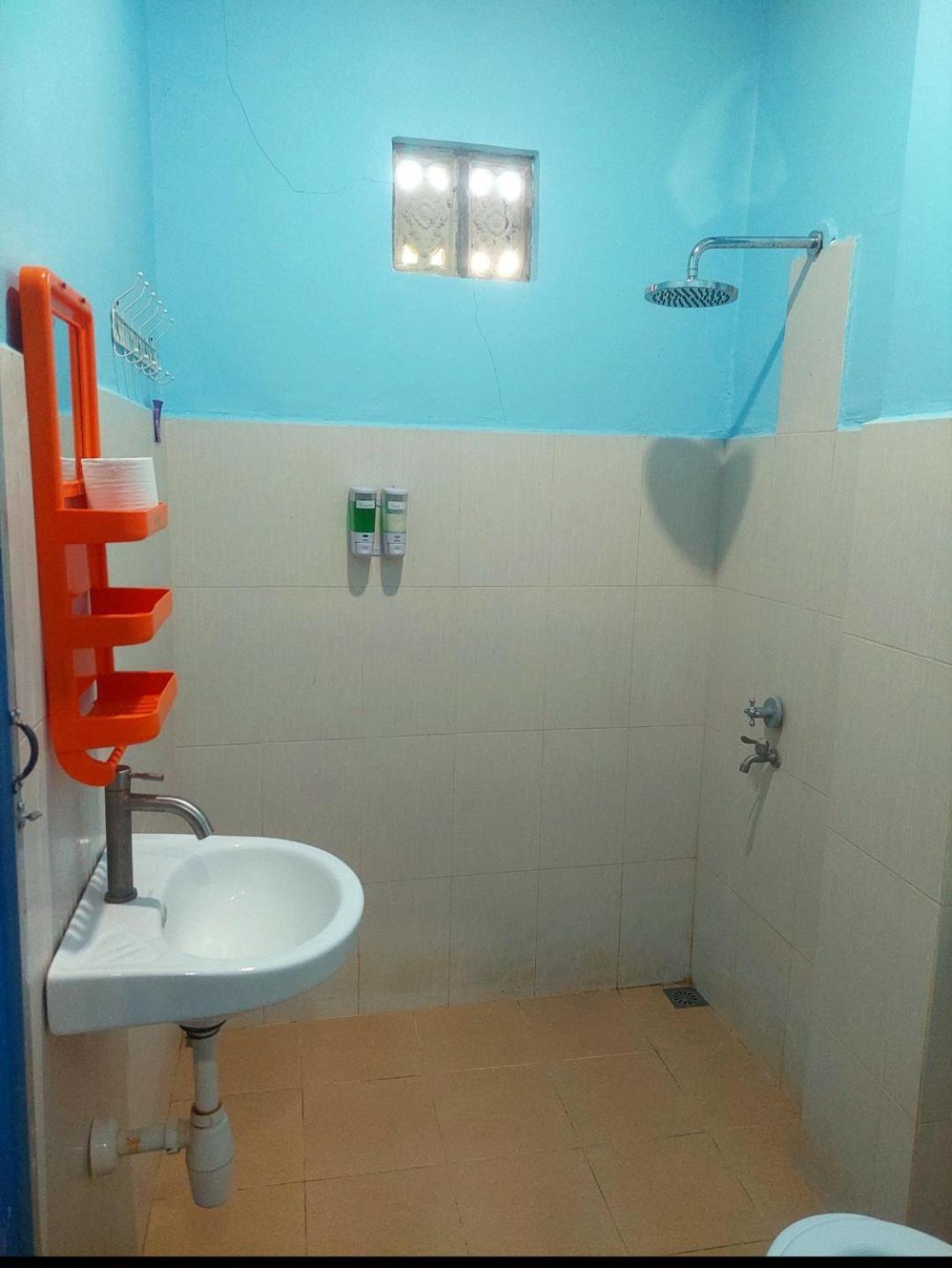 D'Ru Guest House Лабуан Баджо Екстериор снимка